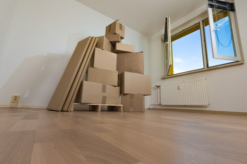 Flexible man and van help for collections and deliveries near Kennington