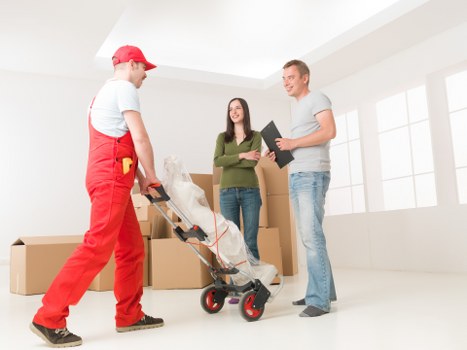 Residential move assistance in a Kennington flat