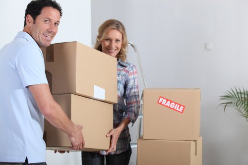 Home moving service planning for a Kennington relocation
