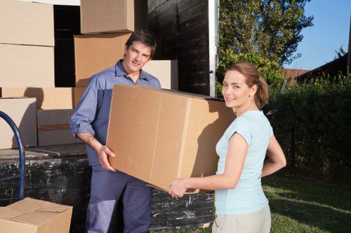 Truck hire for residential and commercial removals in Kennington