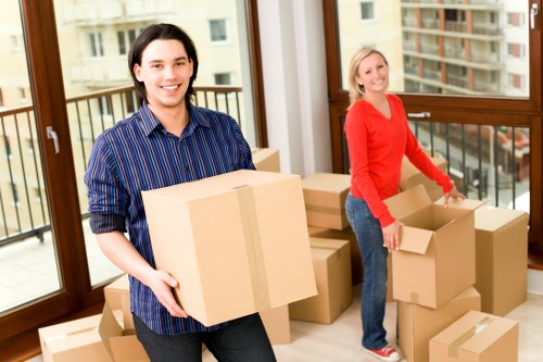 Furniture loading support for a Kennington home or flat move